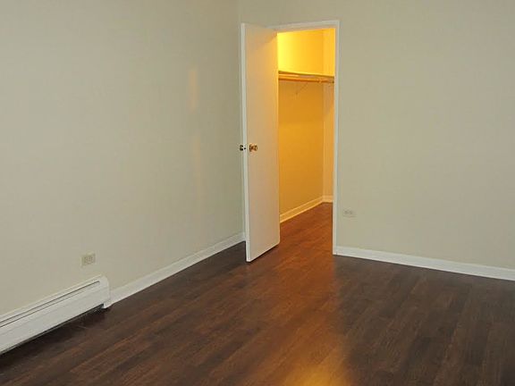 3rd image of 10094 Holly Ln APT 1S