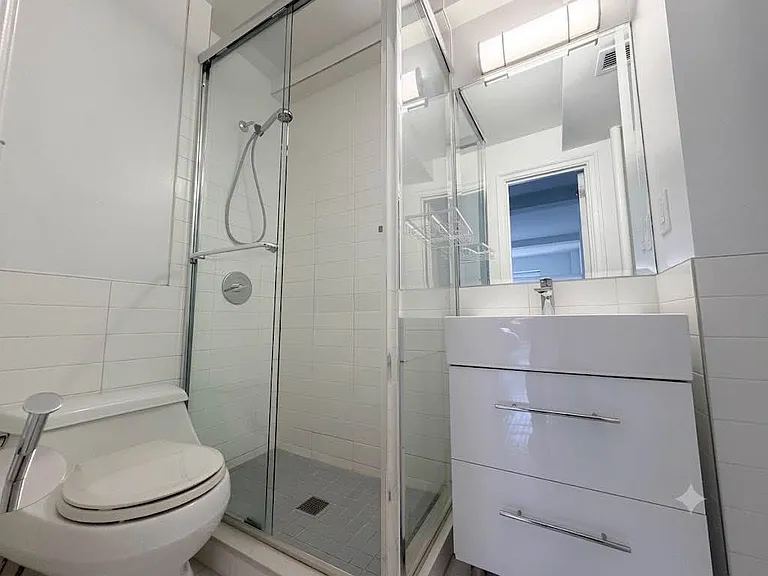 1080 Amsterdam Ave #1001 — Photo 8