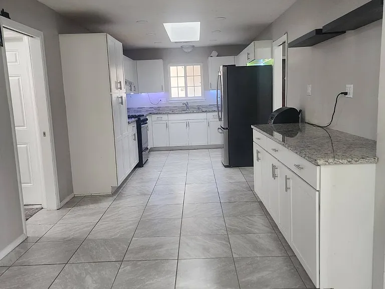 3001 Matador Dr NE — Photo 4