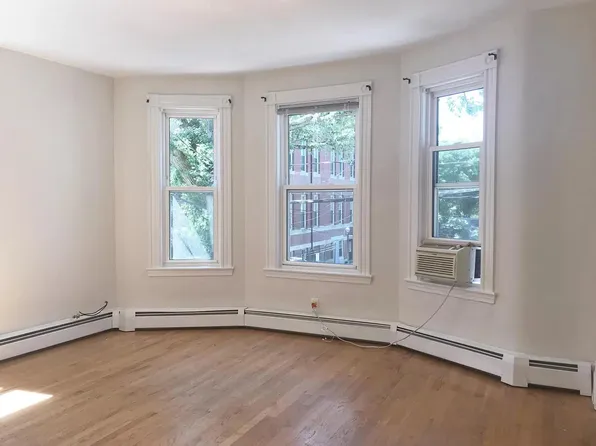15 Hewlett St #3, Boston, MA 02131