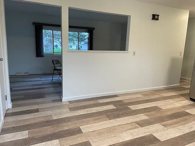 3 bed, 1.5 bath, 1316 sqft, $2,150 — Photo 3