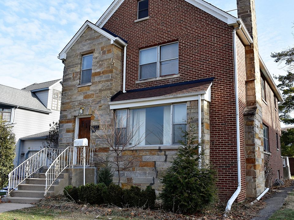 1st image of 231 N Larch Ave