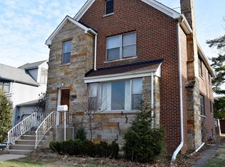 231 N Larch Ave, Elmhurst, IL 60126