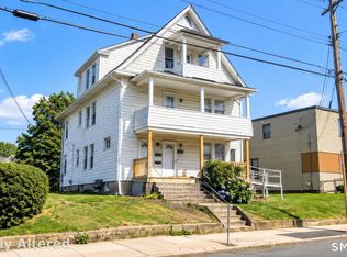 141 Division St, Ansonia, CT 06401