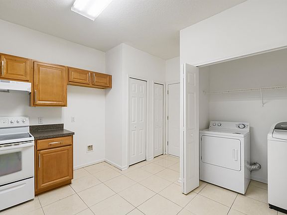 3rd image of 4731 Playpen Dr