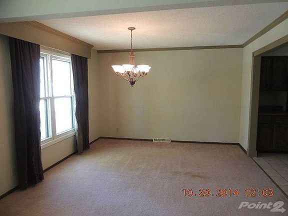 4th image of 296 Lakeview Terrace Blvd