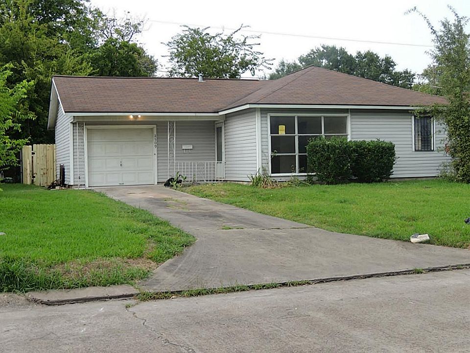 1st image of 2509 13th St