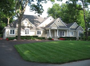 2907 Birch Harbor Ln, West Bloomfield, MI