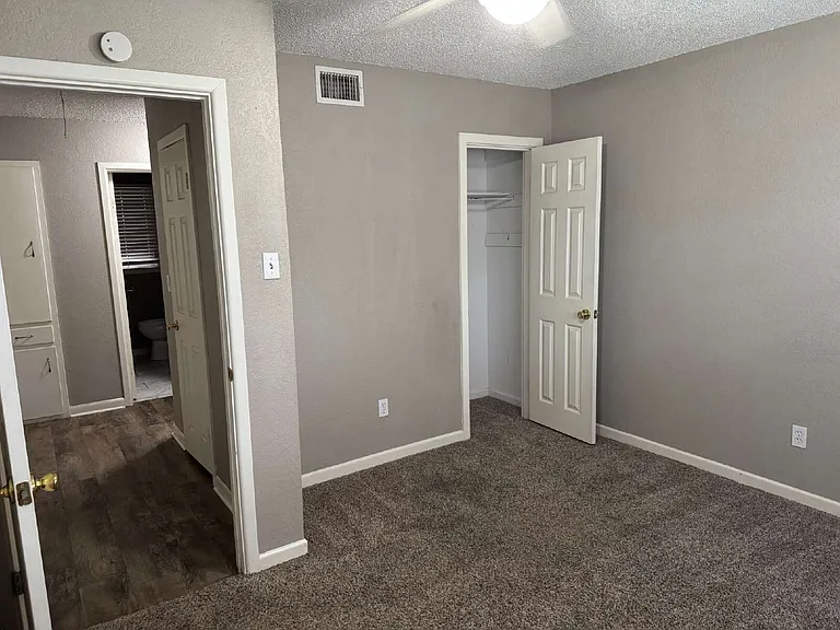 3709 32nd St — Photo 5