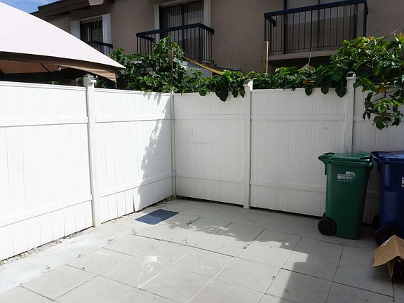 3rd image of 1911 SW 107th Ave #106