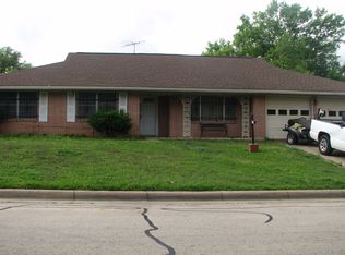 225 Cotillion Rd, Fort Worth, TX 76134