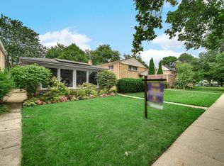 9110 Forestview Rd, Evanston, IL 60203