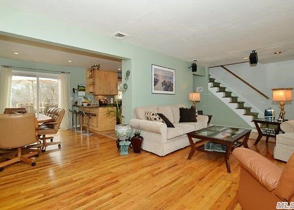 3rd image of 4 Klarman Ct