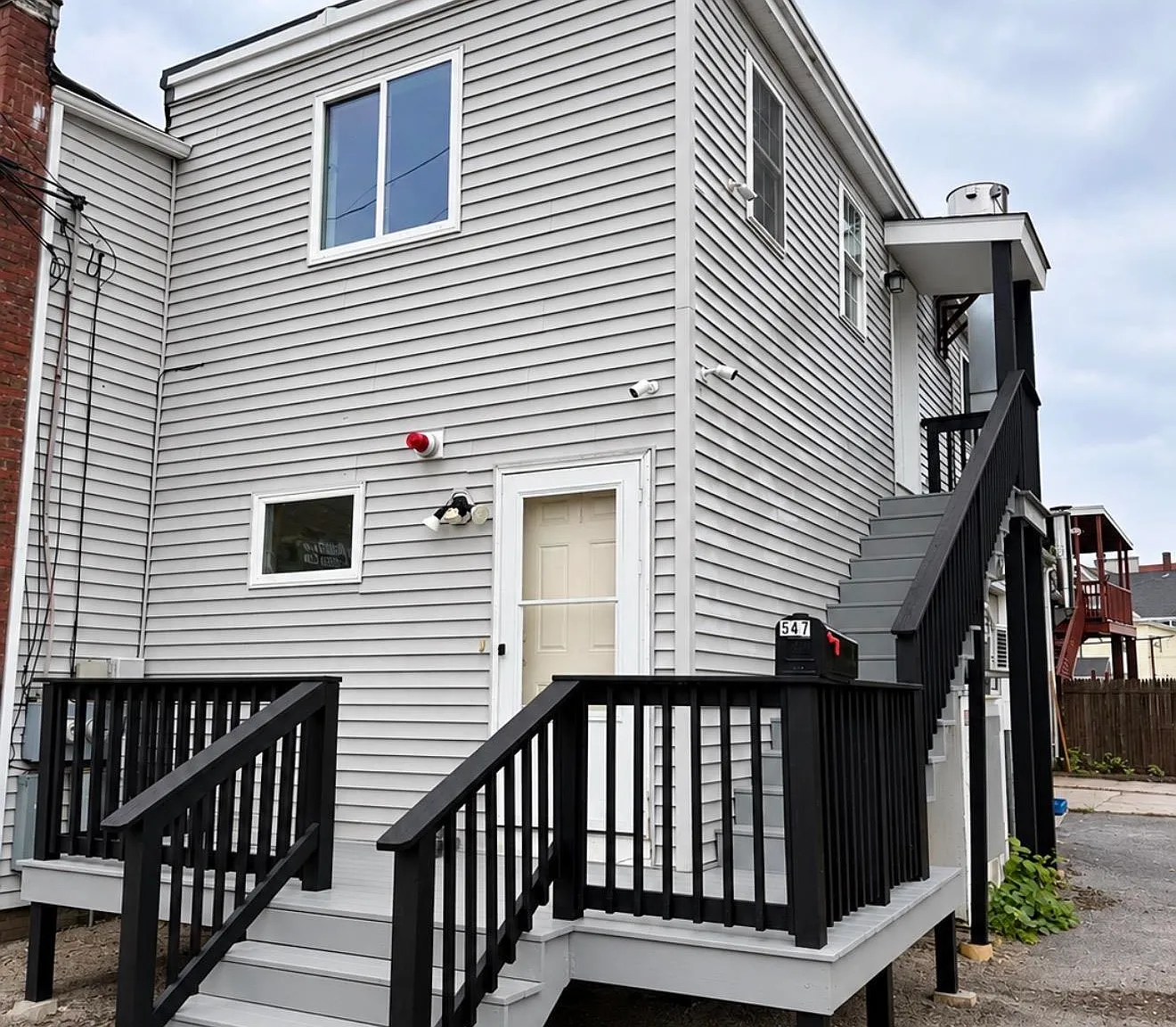 1 bed, 406 sqft, $2,300 — Photo 1