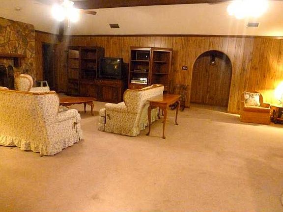 3rd image of 4920 Oak Alley Blvd