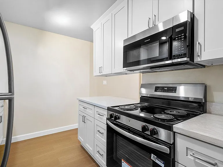 2150 Santa Clara Ave #G — Photo 6