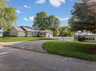 718 S Water St, Hamburg, IL 62045