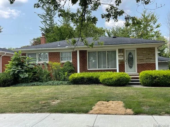 9636 Reeck Rd, Allen Park, MI 48101