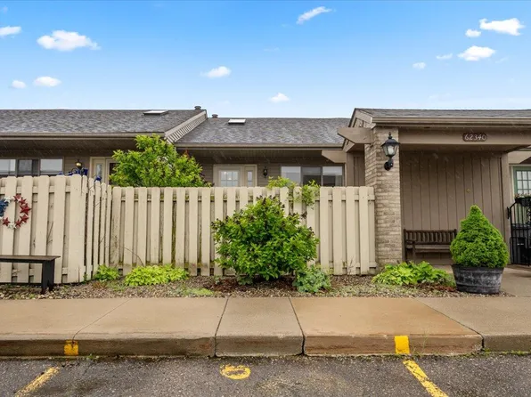 62340 Arlington Cir Unit 5, South Lyon, MI 48178