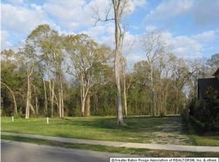 111 Shadows Bend Dr, Baton Rouge, LA 70810