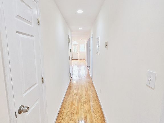 5th image of 25-36 14th St #2A