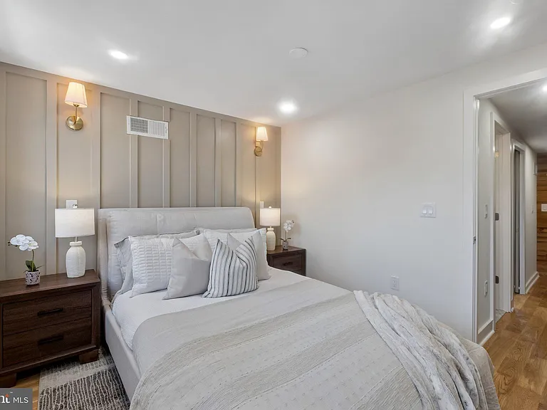 924 Cantrell St — Photo 18