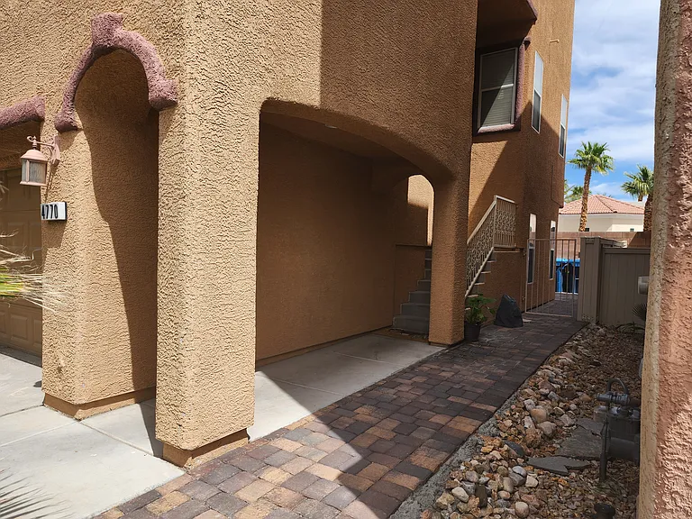 4770 Cortina Rancho St #2 — Photo 44