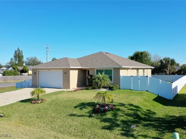 18585 Dogwood Rd, Fort Myers, FL 33967