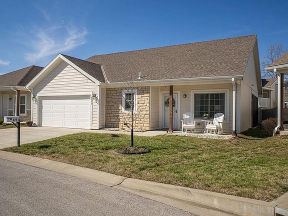3rd image of 1771 S Park Dr