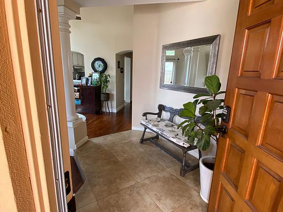 2nd image of 122 Paseo Marguerita