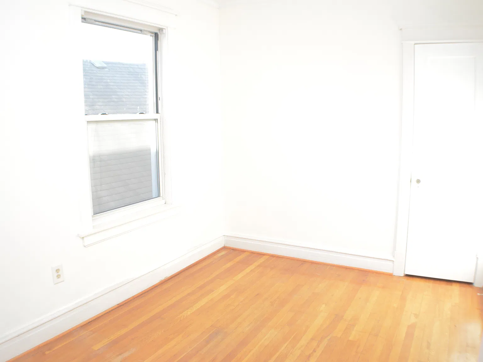 2 bed, $1,900 — Photo 3