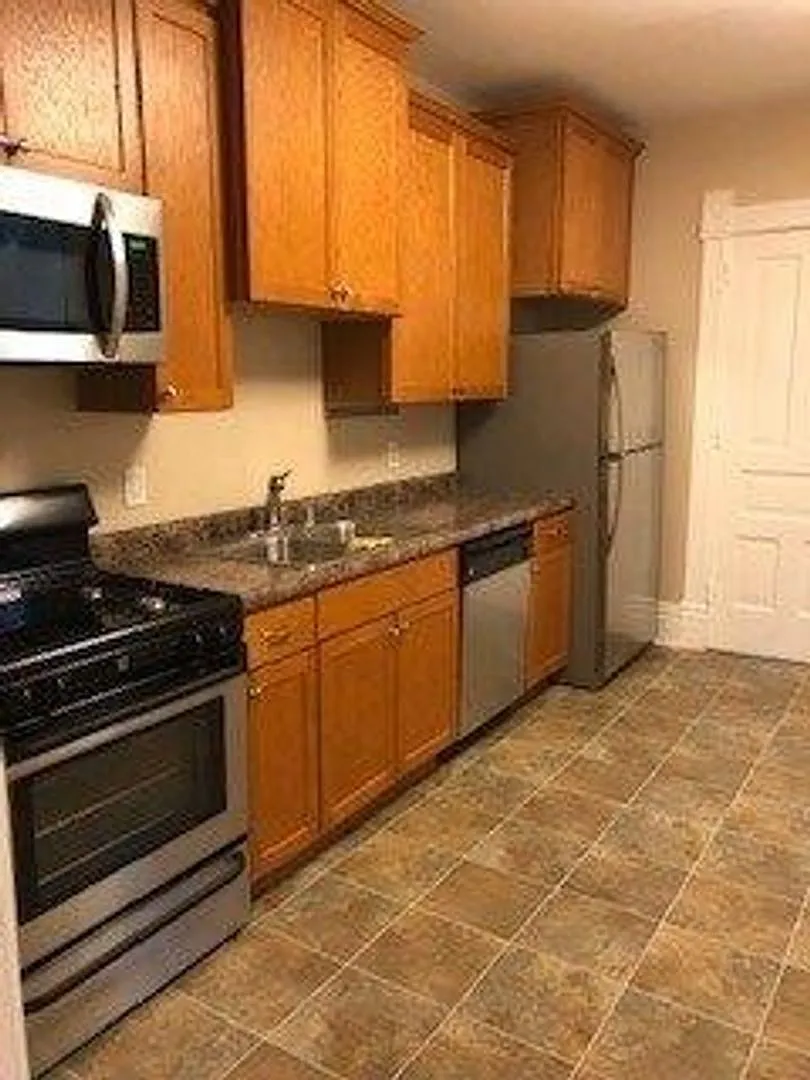 127 South Butler Street — Photo 3