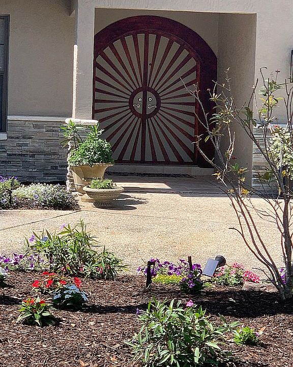2nd image of 417 Whispering Oaks Ct