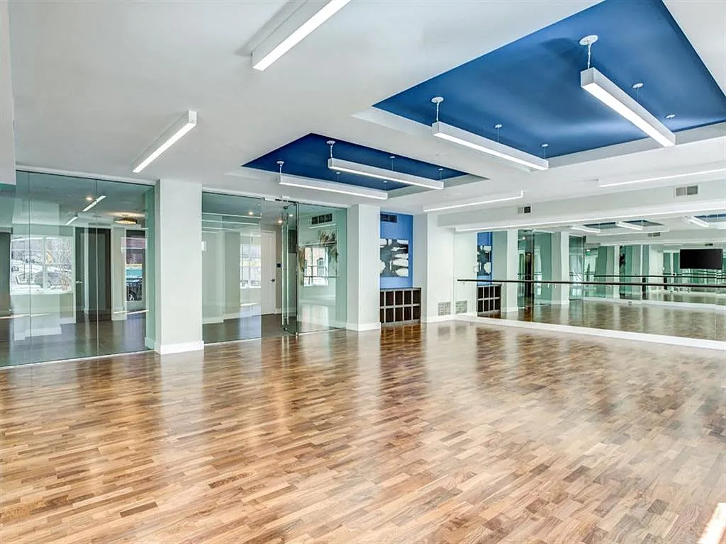 The Danforth Apartments — Photo 4