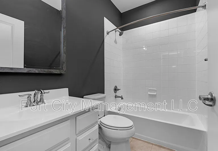 133 S Macon St — Photo 18