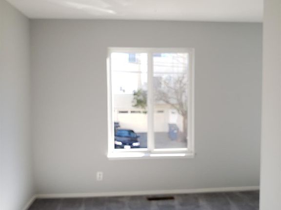 3rd image of 78 Lausanne Ave