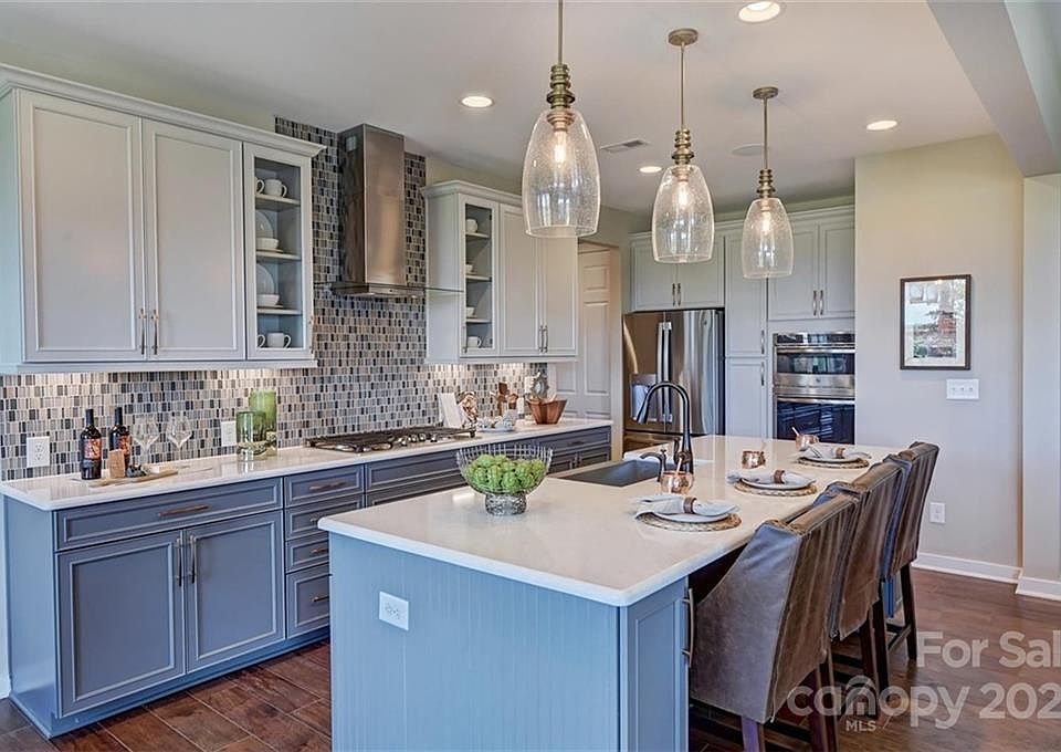 1st image of 310 W Waterlynn Rd #189
