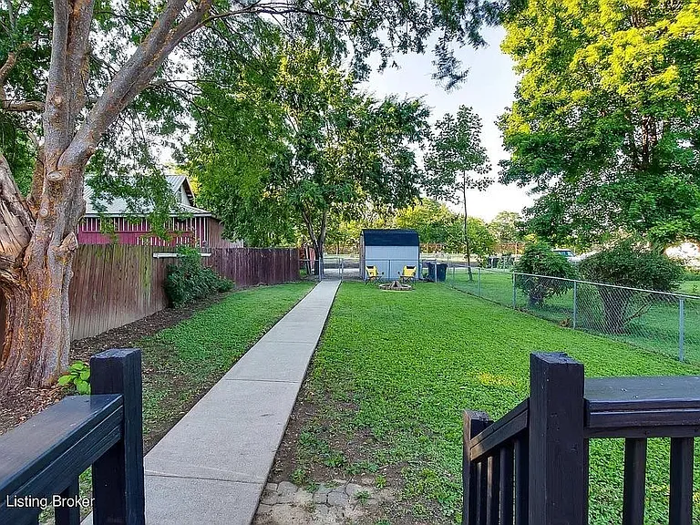 409 E Brandeis Ave — Photo 27