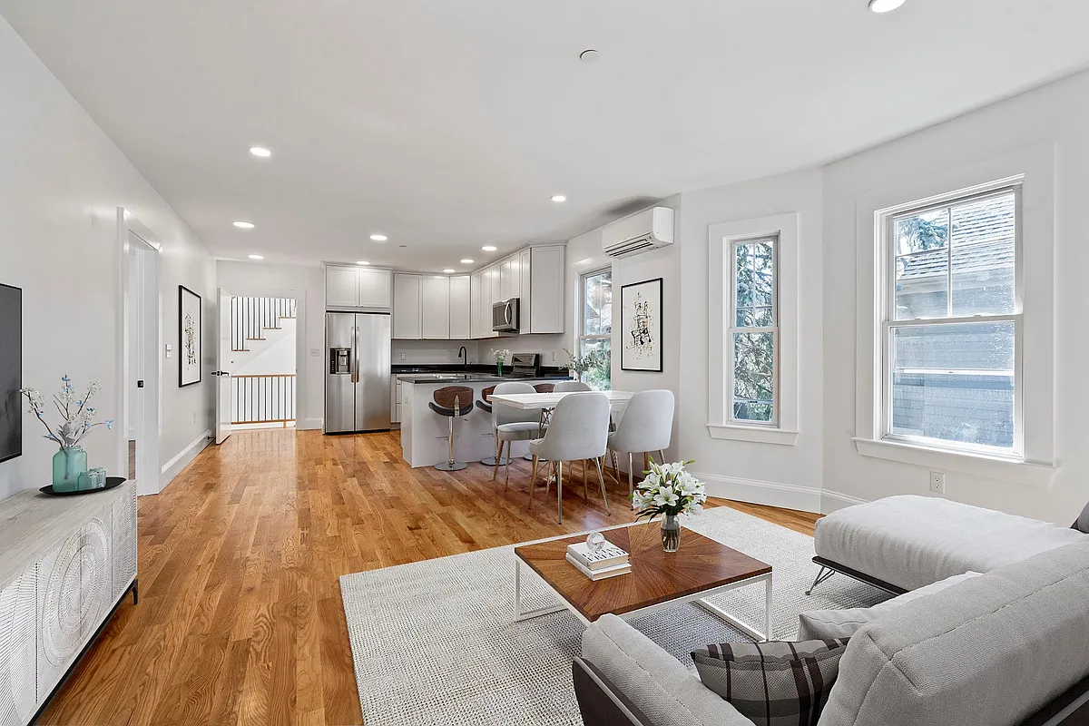 Building Photo - 232 Walden St #1