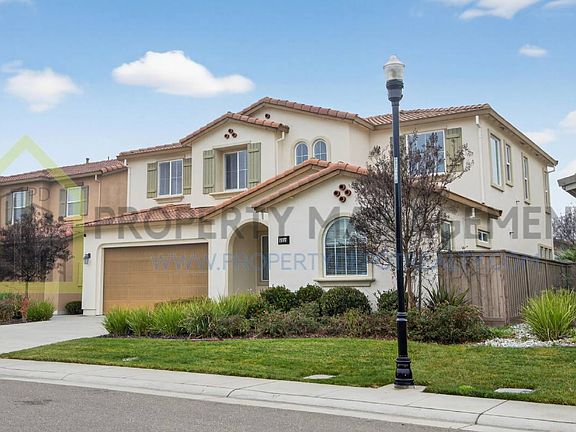 3rd image of 8333 Mallett Way