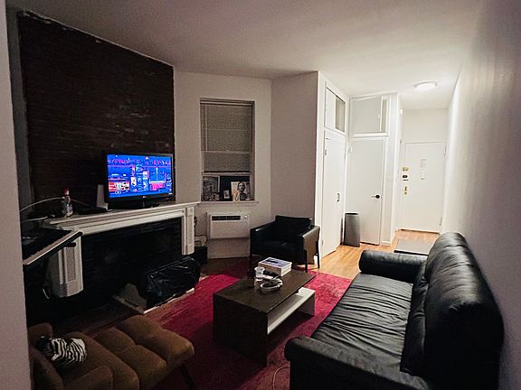 2nd image of 236 E 82nd St #3D