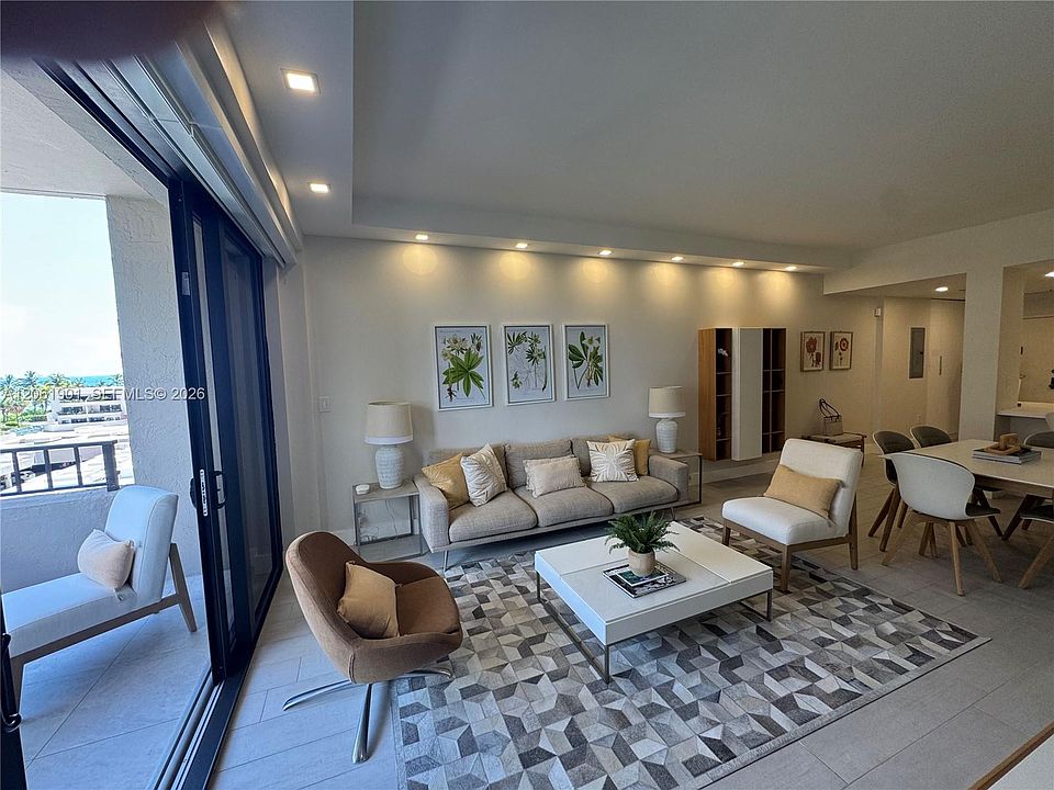 1st image of 201 Crandon Blvd APT 520