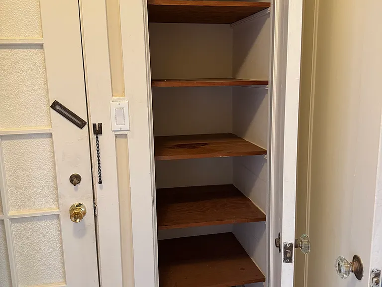 970 Bay St #2 — Photo 8
