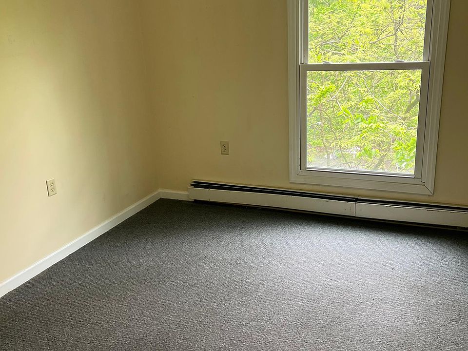 1st image of 83 Mason St #1