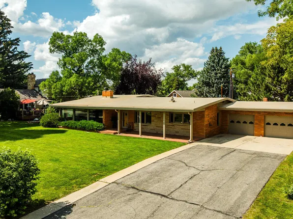 935 Pioneer Rd, Sheridan, WY 82801