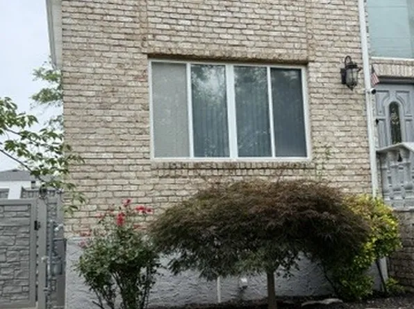 115 Abingdon Ave #1F, Staten Island, NY 10308