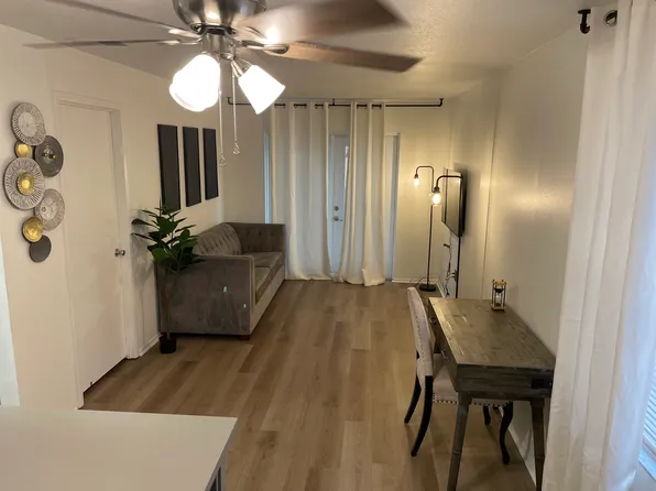 1654 10th St #1, Sarasota, FL 34236