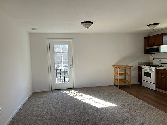 4th image of 461 N 9th St #B