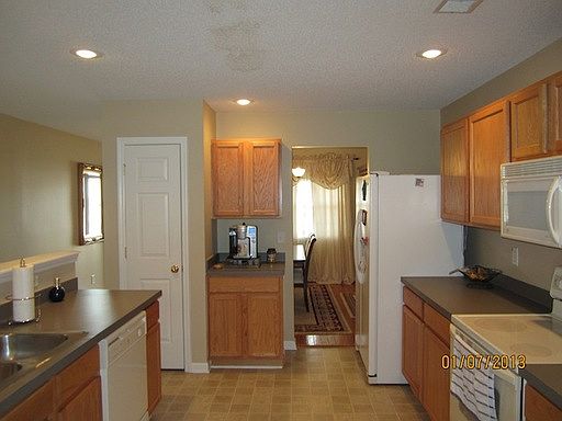 3rd image of 86 Creek Bend Dr