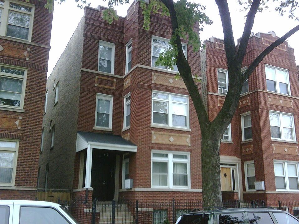 1st image of 2619 N Hamlin Ave APT 3